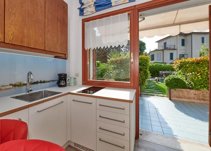 Front With Loft Bed And Pool * Bardolino